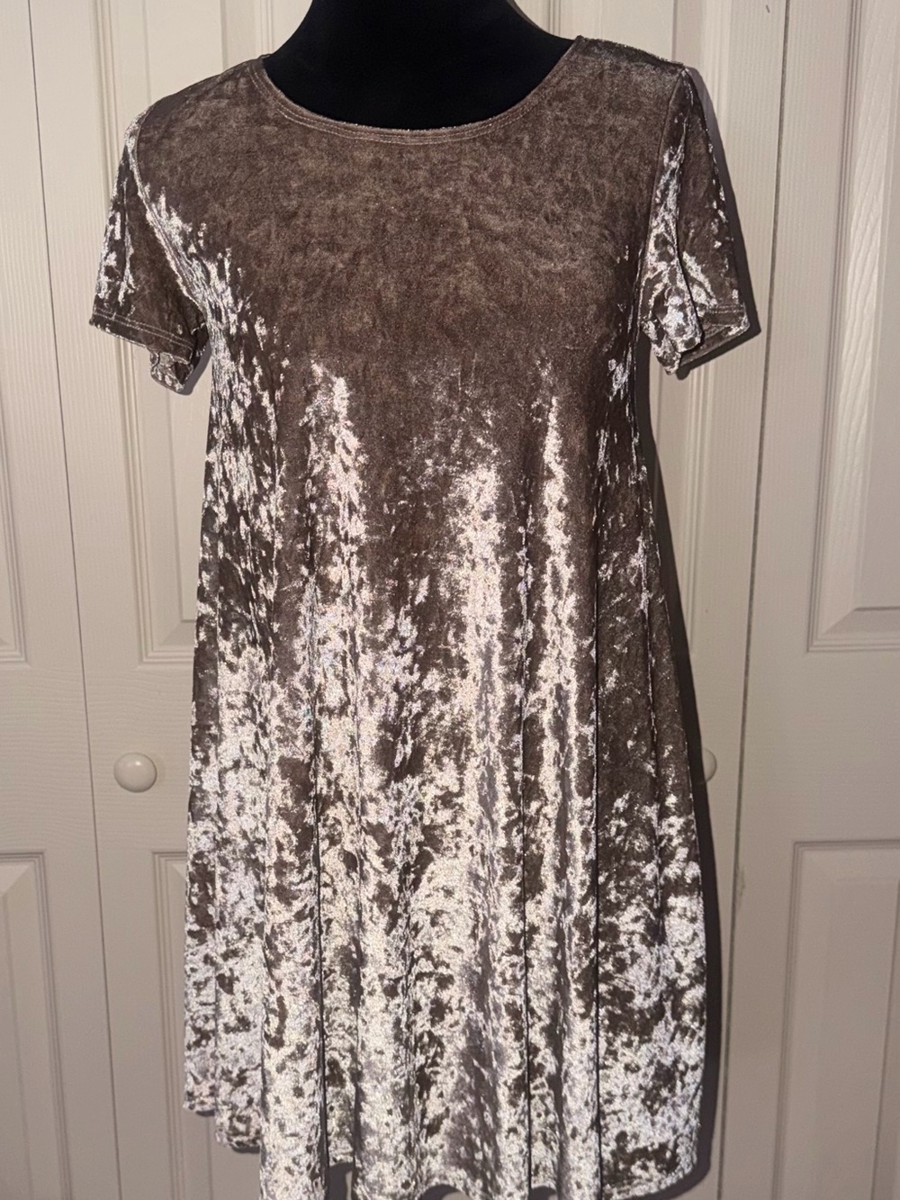 Y2K Velvet Dress - Rosy taupe